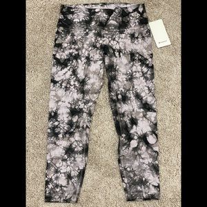 LULULEMON wonder under HR Luxtreme Tights 12 NWT